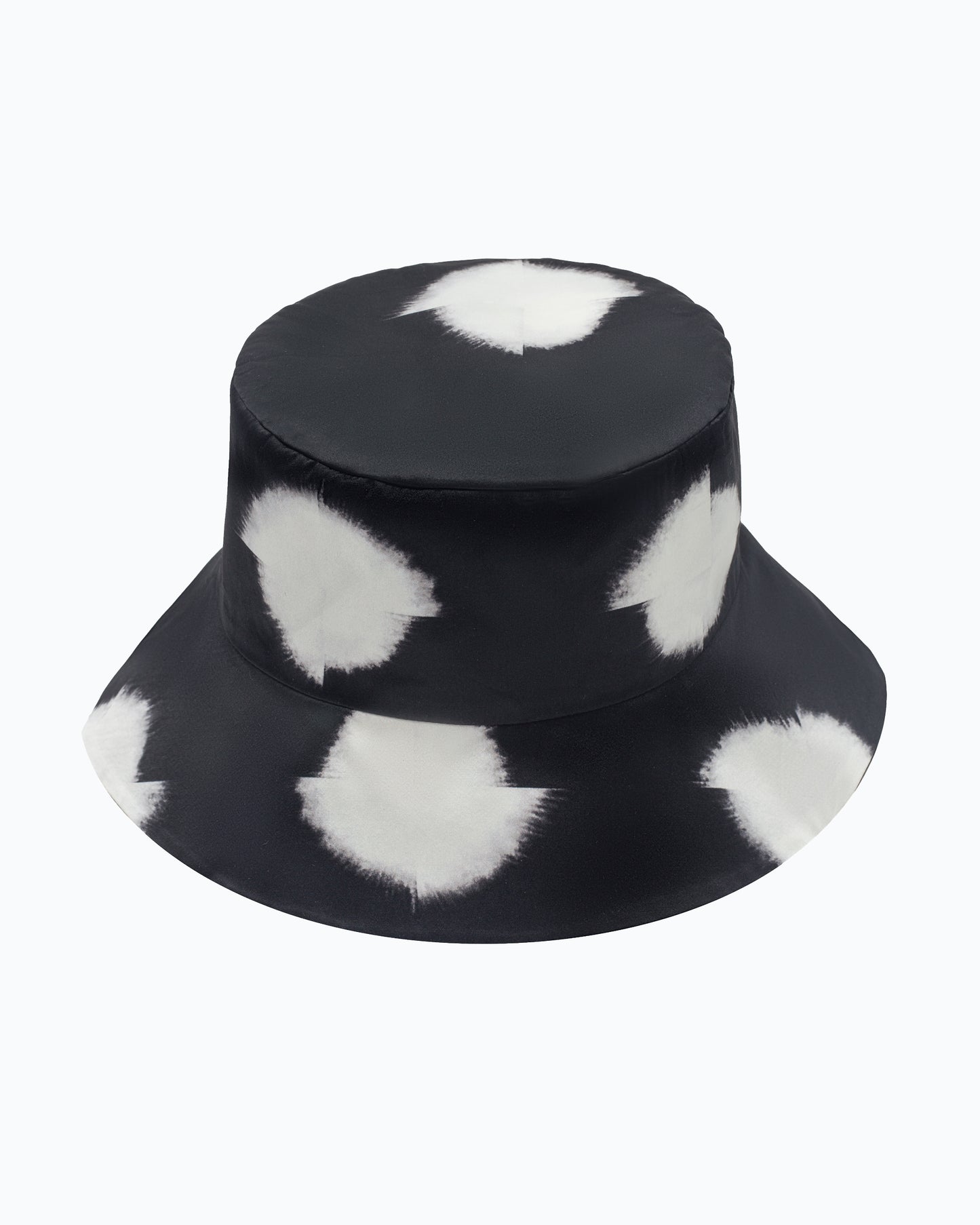 Hilma silk bucket hat