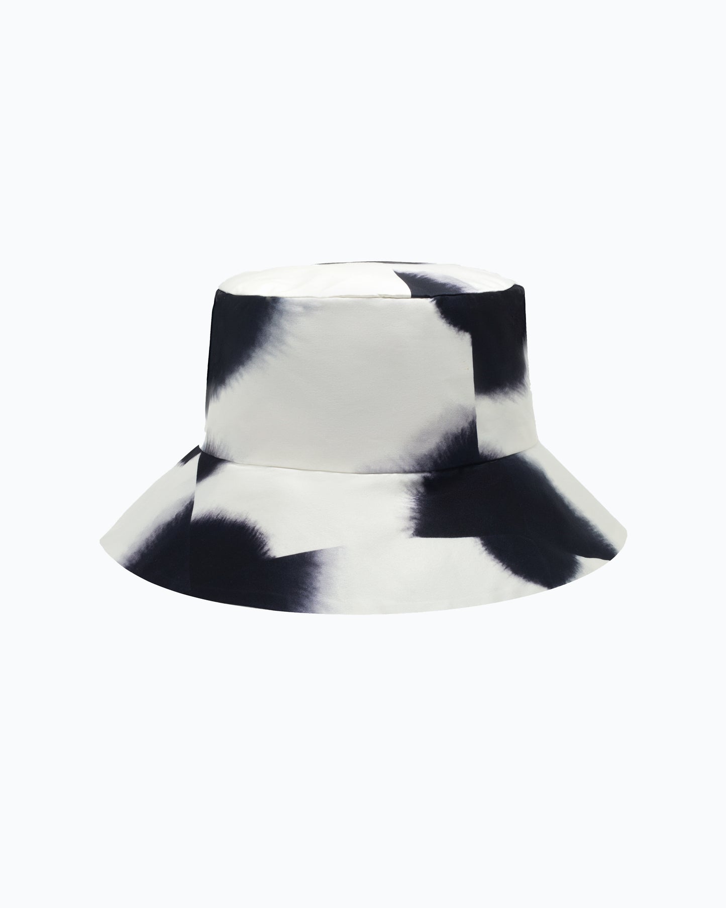 Hilma silk bucket hat